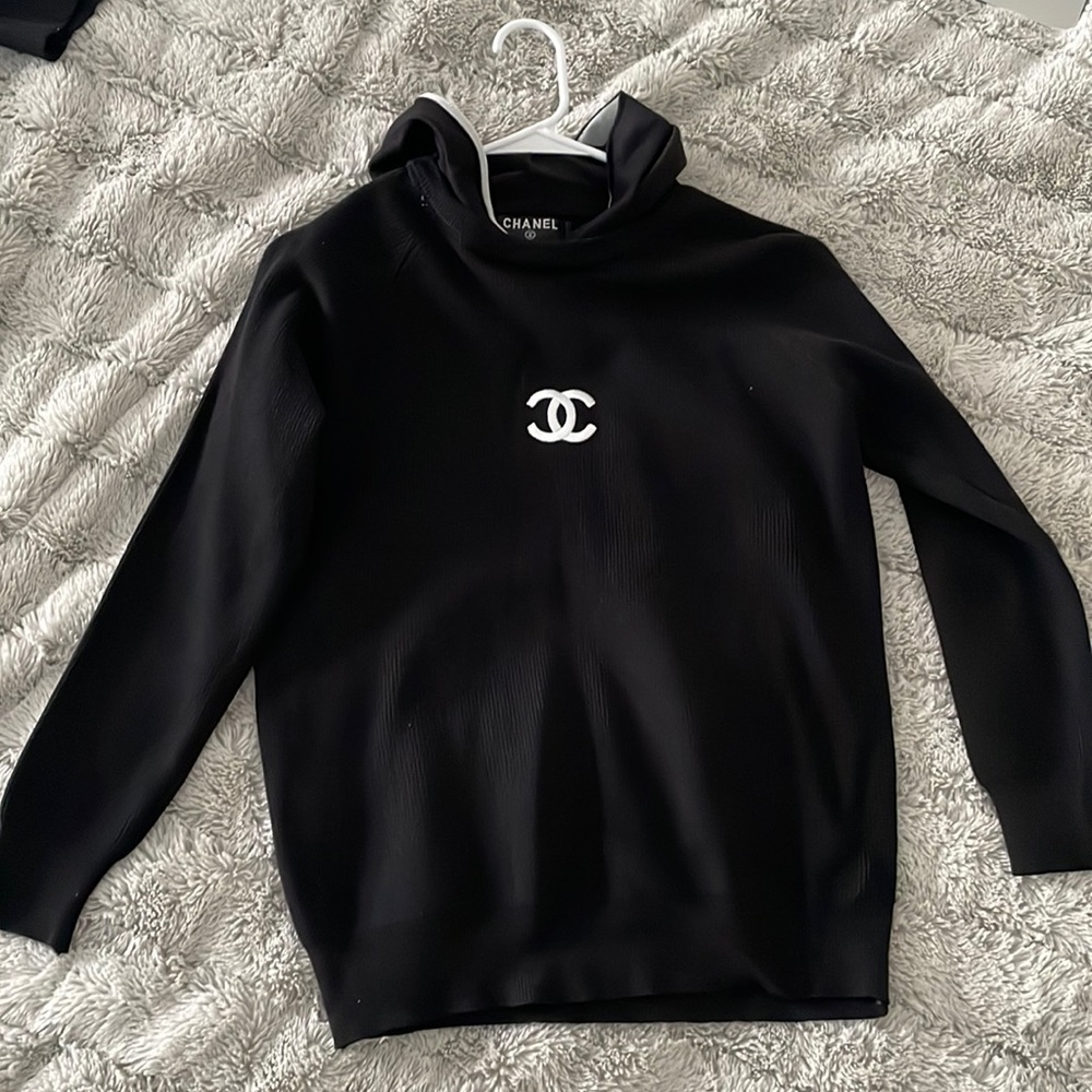 Sweater size small